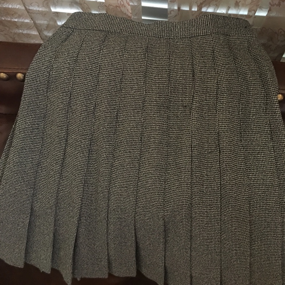 Small pleated skirt